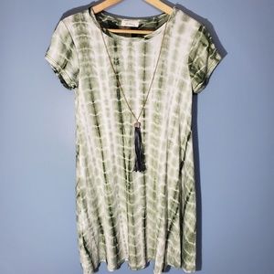 Juniors tie dye dress with necklace